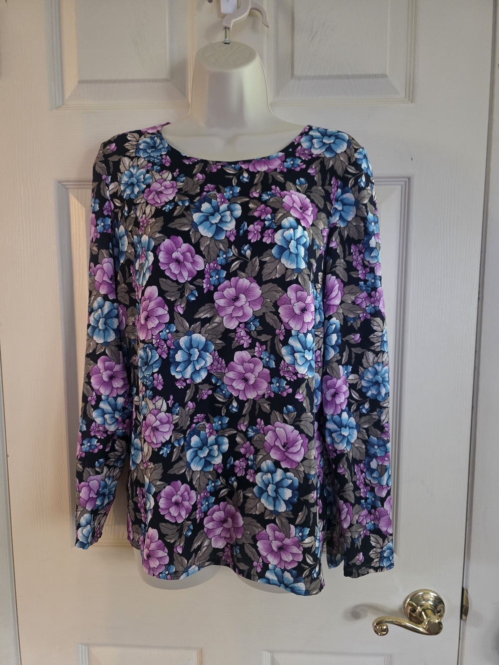 Ann Taylor Black Long-Sleeve Floral Tee with Purple & Blue Blooms
